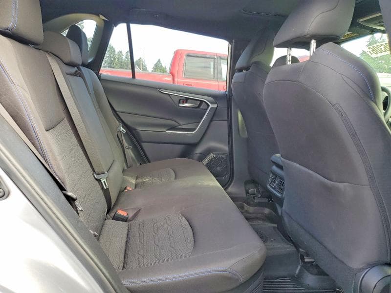 2024 TOYOTA RAV4 SE 11