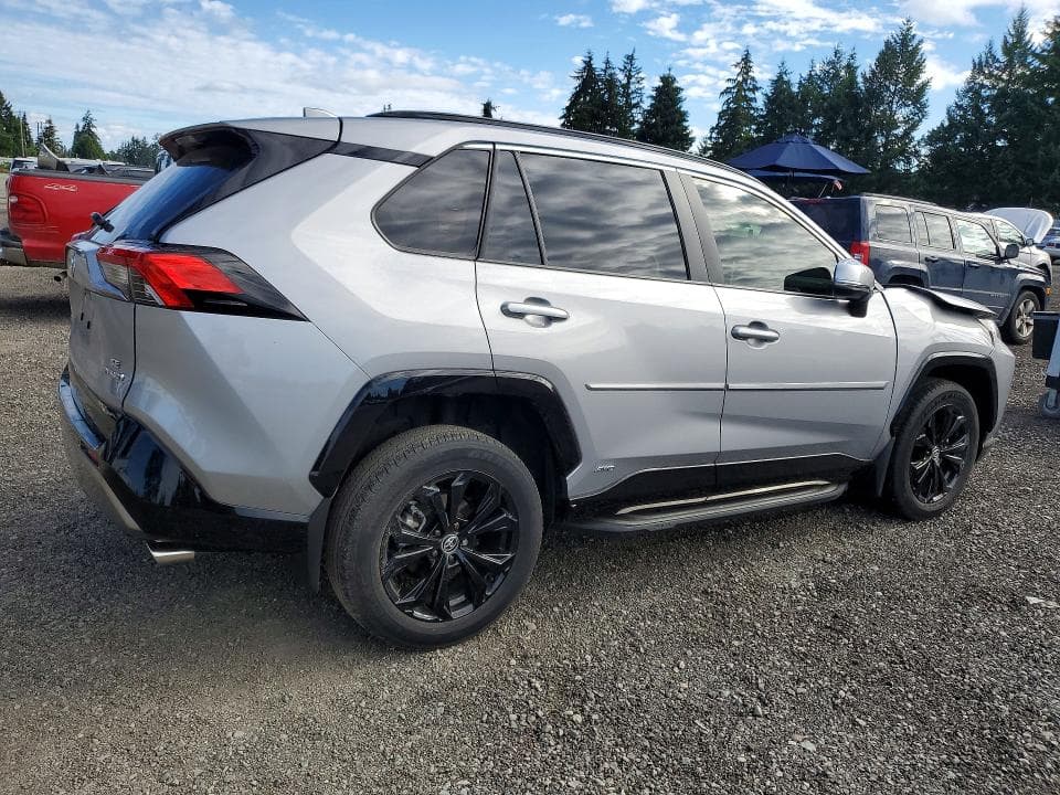 2024 TOYOTA RAV4 SE 3