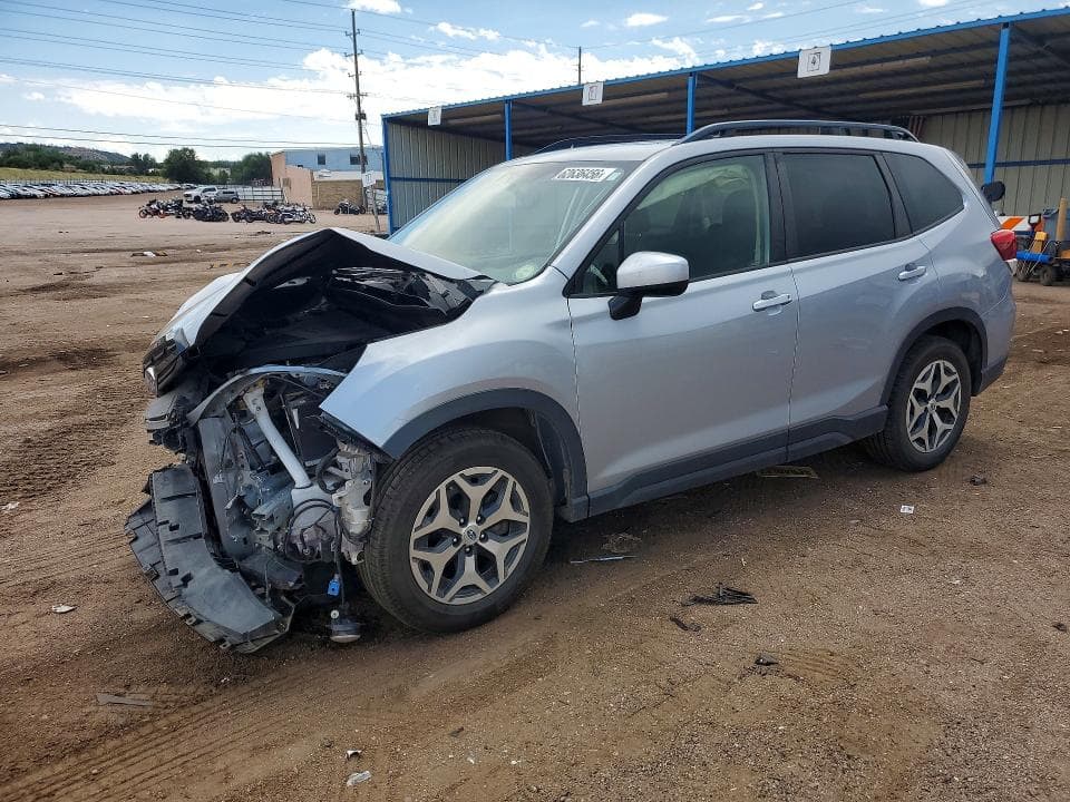 2022 SUBARU FORESTER PREMIUM - 1