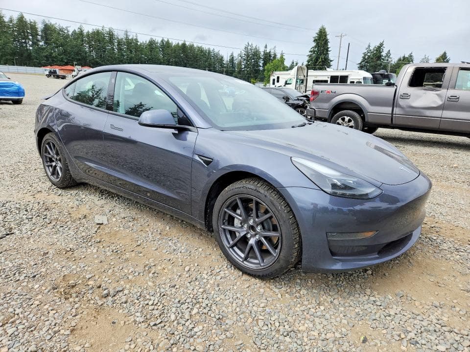 2023 TESLA MODEL 3 4
