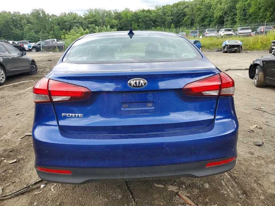 2017 KIA FORTE LX 6