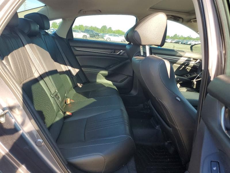 2020 HONDA ACCORD TOURING 10