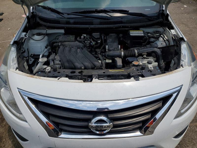 2019 NISSAN VERSA SV 11