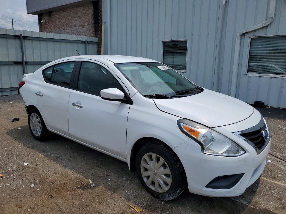 2019 NISSAN VERSA SV 4