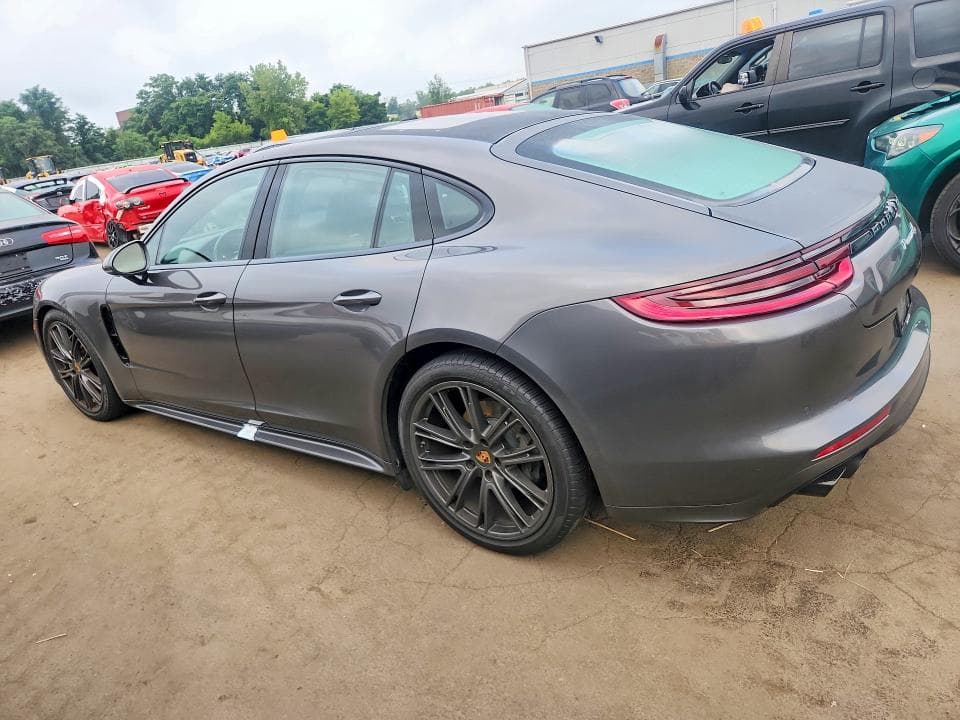 2018 PORSCHE PANAMERA 4S 2