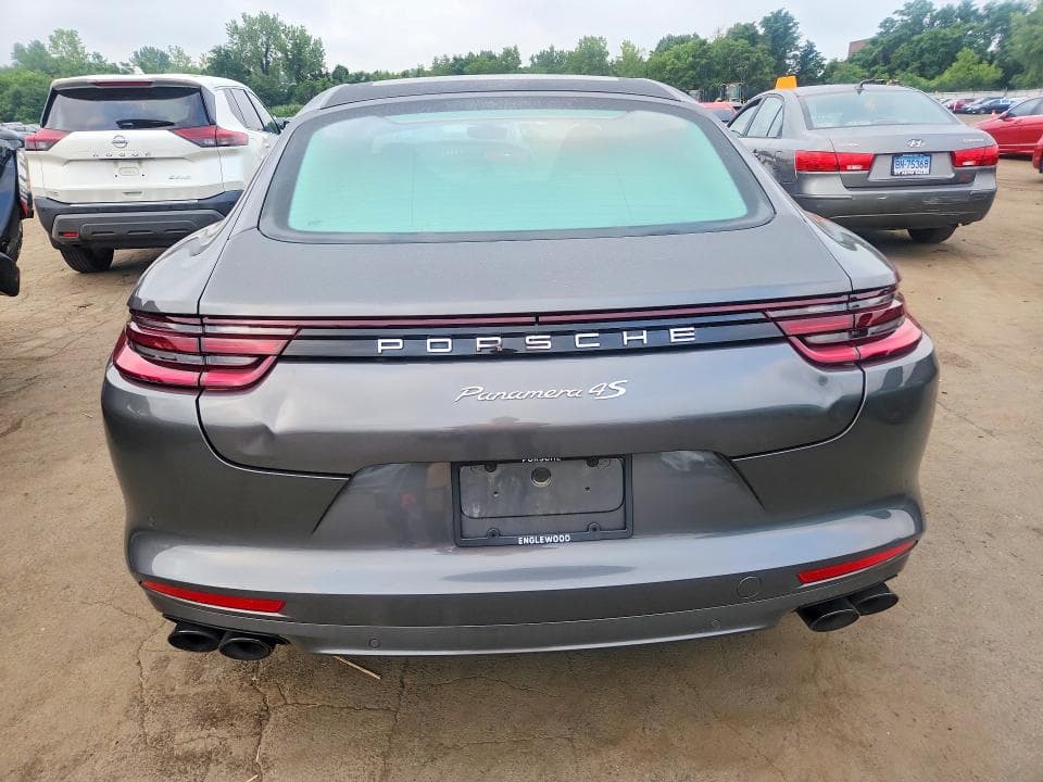 2018 PORSCHE PANAMERA 4S 6
