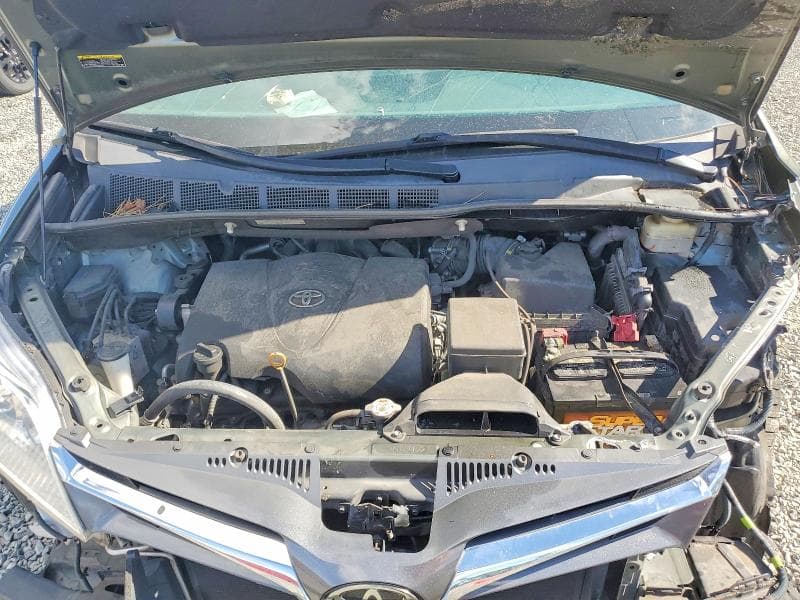 2018 TOYOTA SIENNA XLE 8-PASSENGER 12