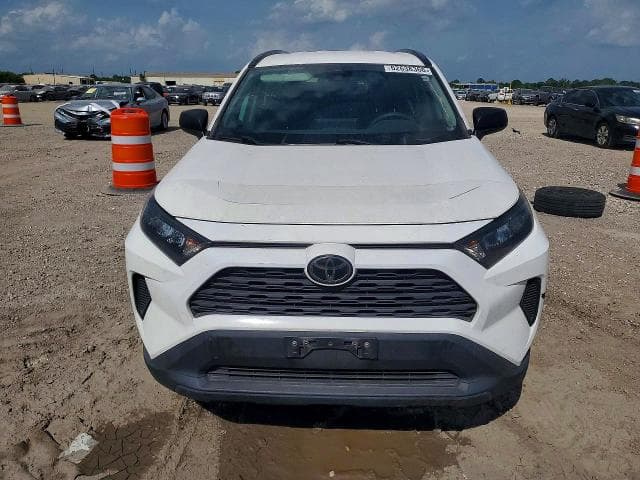 2019 TOYOTA RAV4 LE 5