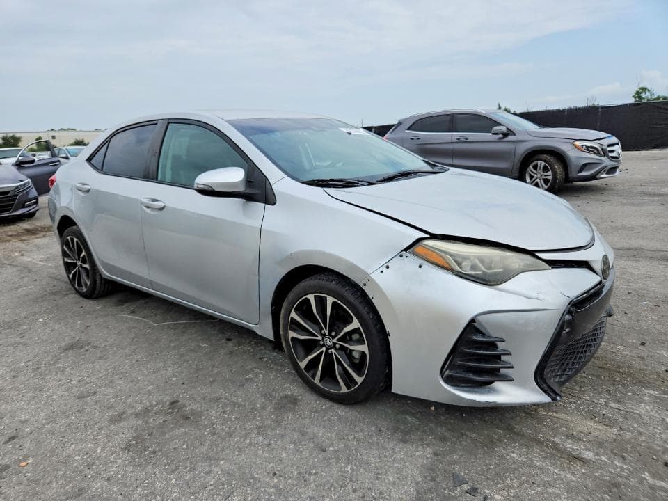 2018 TOYOTA COROLLA SE 4