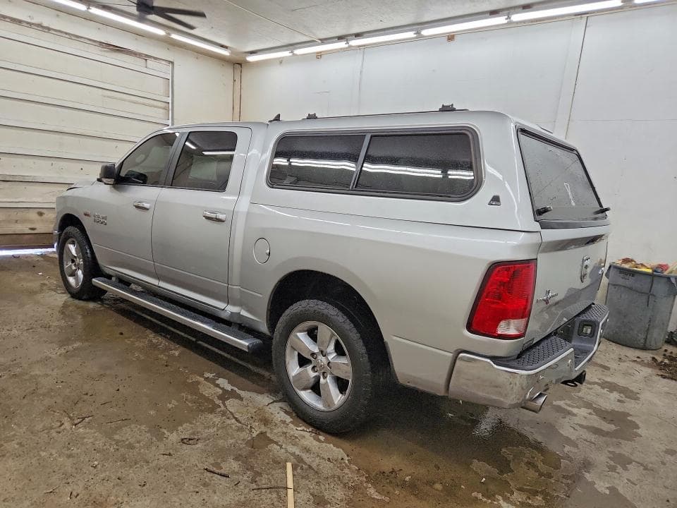 2017 RAM 1500 SLT 2