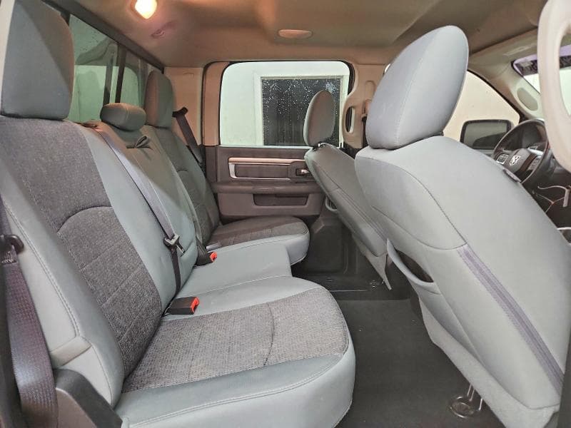 2017 RAM 1500 SLT 10