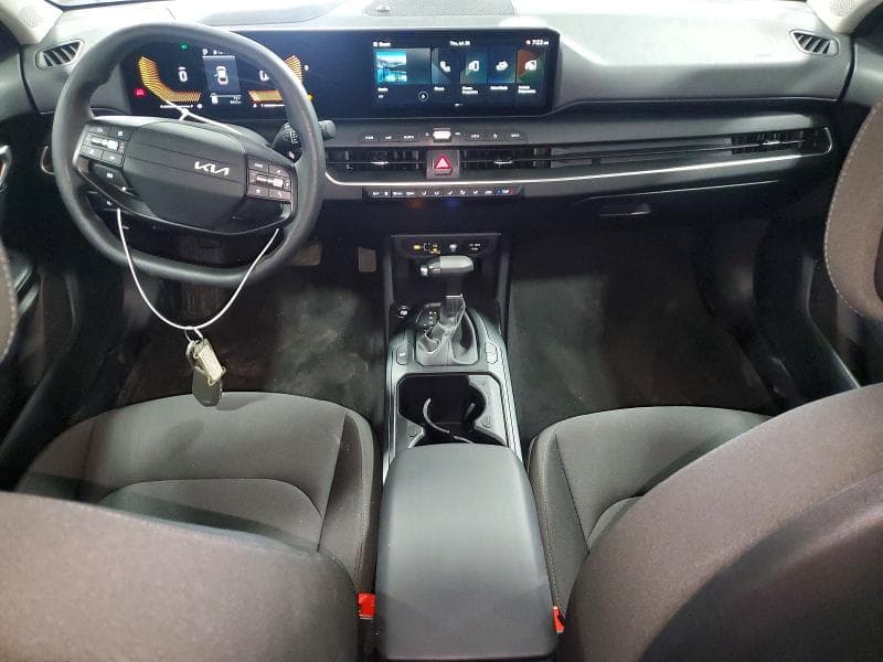 2026 KIA K4 LXS 8
