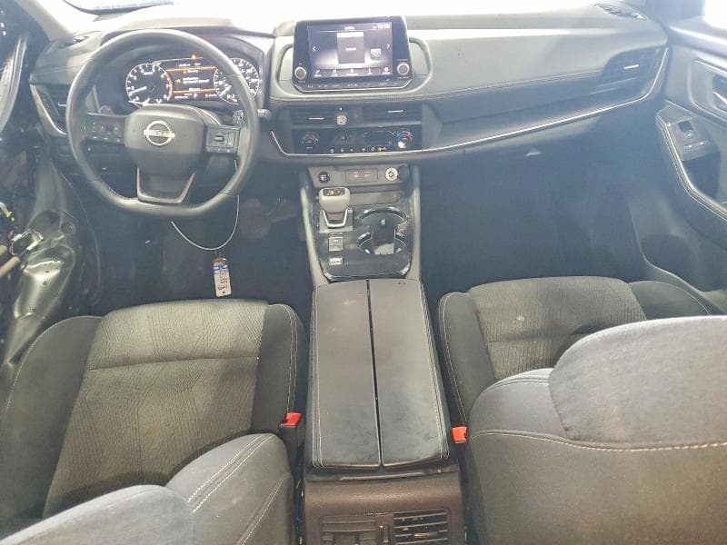 2025 NISSAN ROGUE SV 8