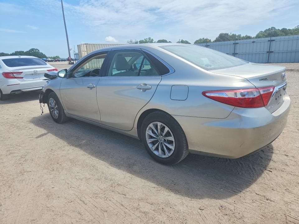 2017 TOYOTA CAMRY LE 2