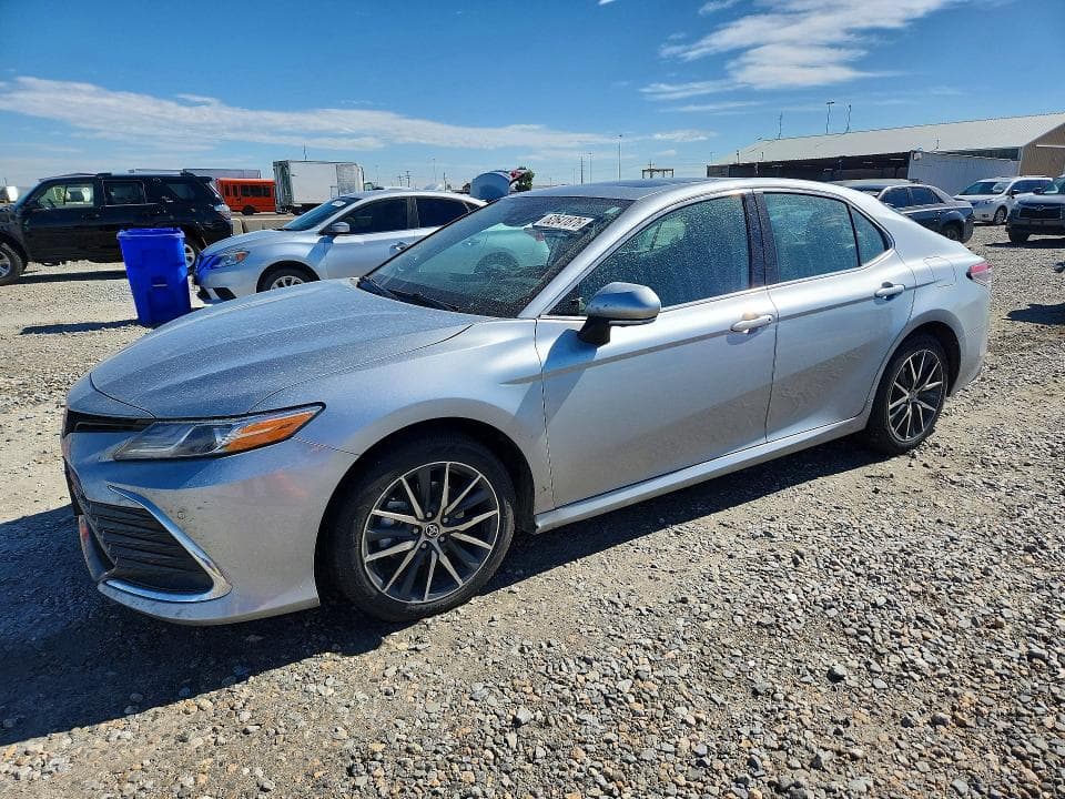 2023 TOYOTA CAMRY XLE - 1