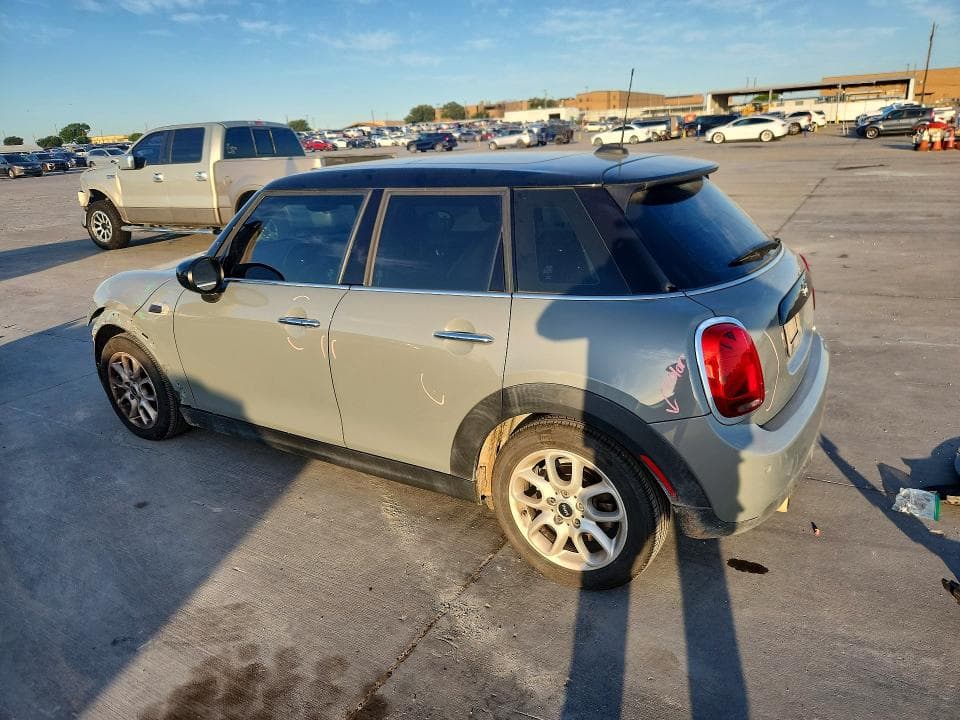 2020 MINI COOPER 2