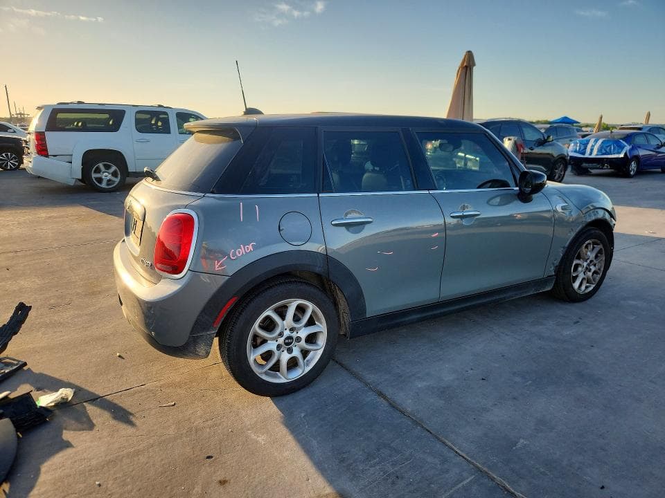 2020 MINI COOPER 3