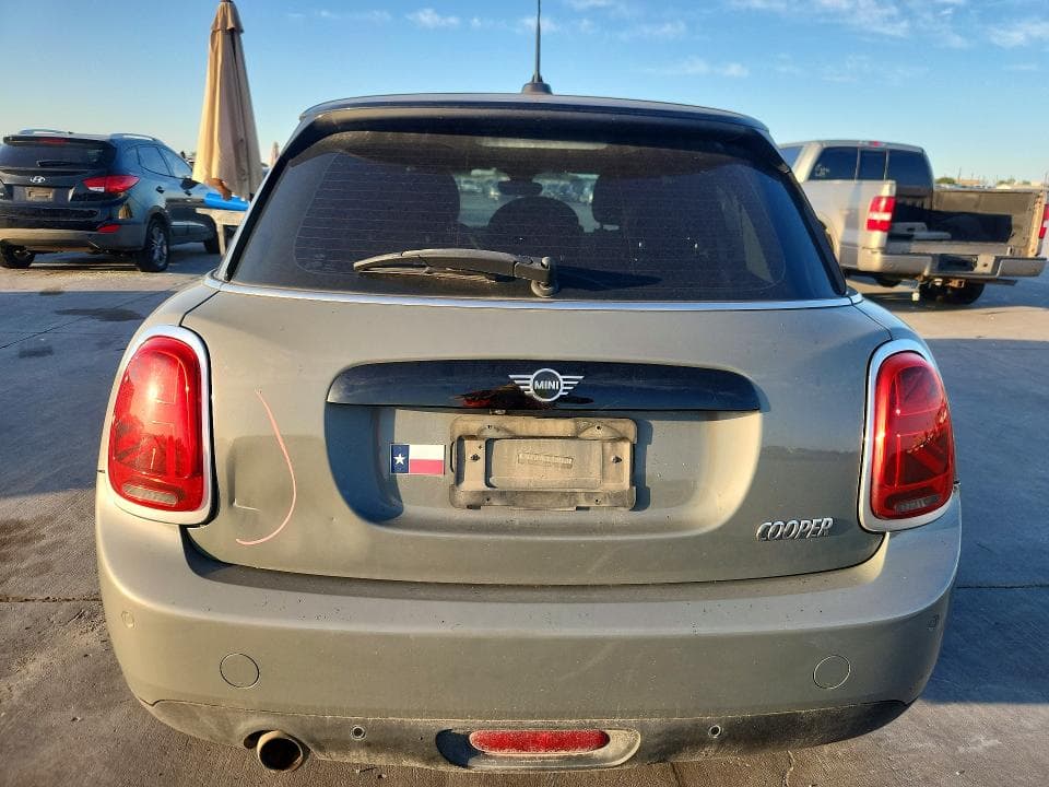 2020 MINI COOPER 6