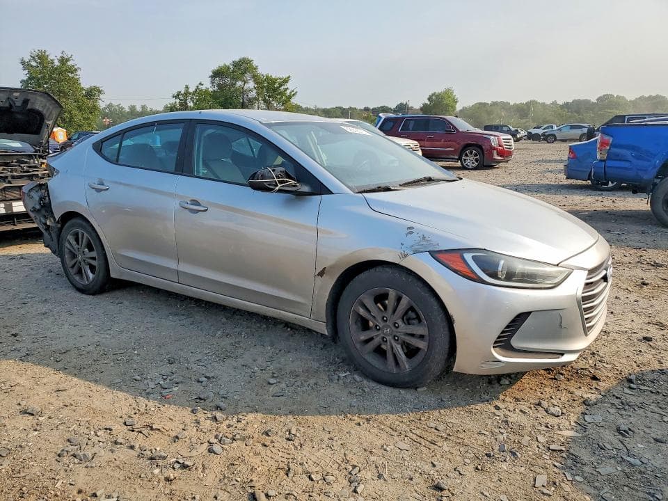 2018 HYUNDAI ELANTRA SEL 4