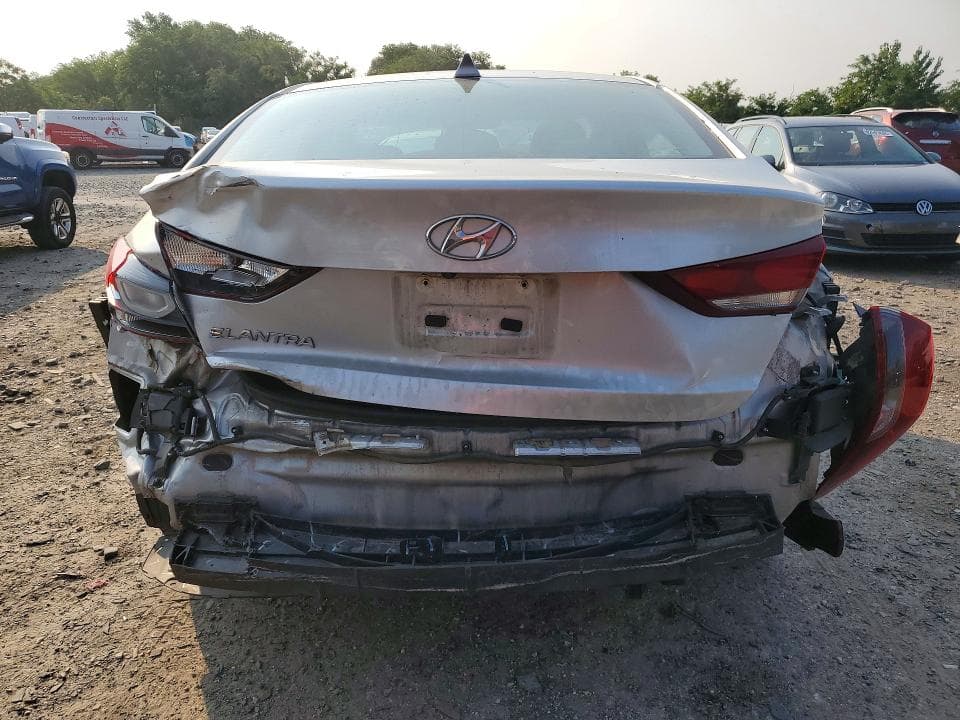 2018 HYUNDAI ELANTRA SEL 6