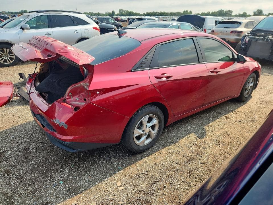 2021 HYUNDAI ELANTRA SE 3