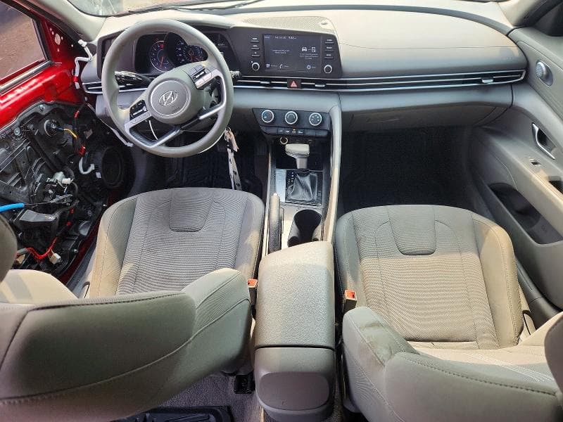 2021 HYUNDAI ELANTRA SE 8
