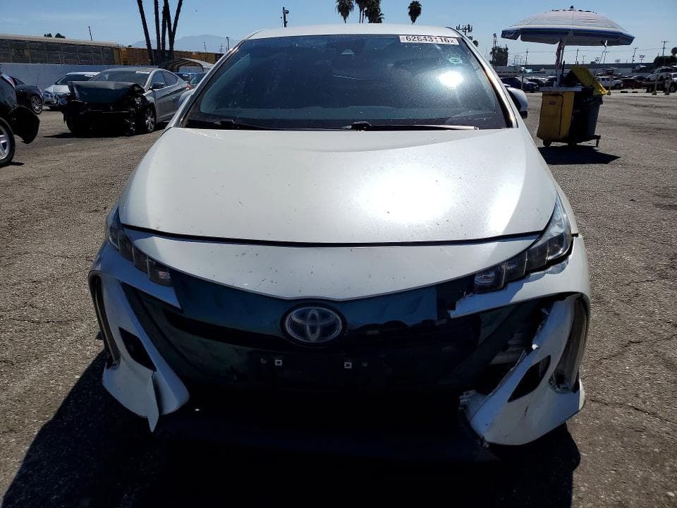 2017 TOYOTA PRIUS PRIME PREMIUM 5