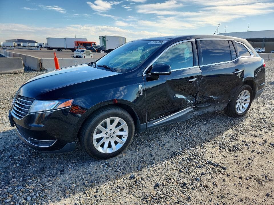 2017 LINCOLN MKT - 1