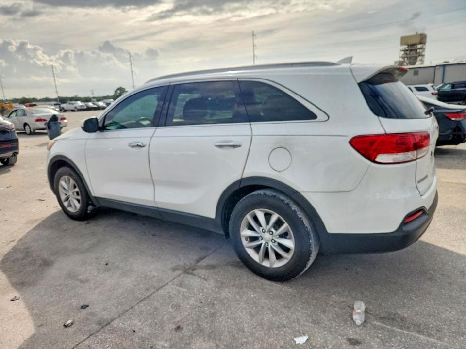 2017 KIA SORENTO LX 2