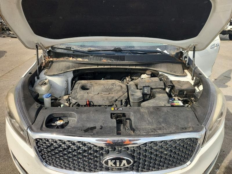 2017 KIA SORENTO LX 12