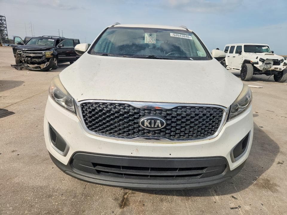 2017 KIA SORENTO LX 5