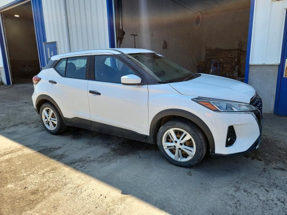 2021 NISSAN KICKS S 4
