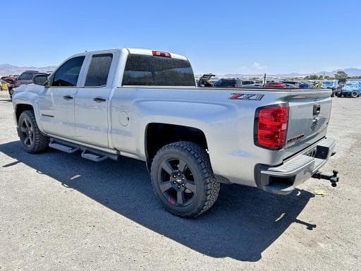 2019 CHEVROLET SILVERADO LD K1500 LT 2