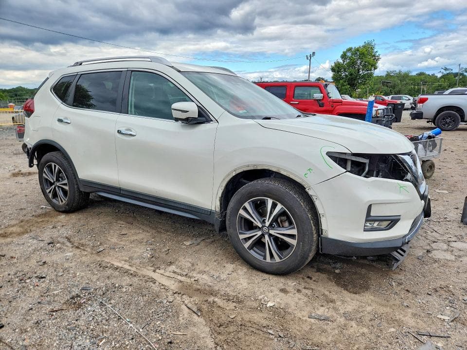 2020 NISSAN ROGUE SV 4