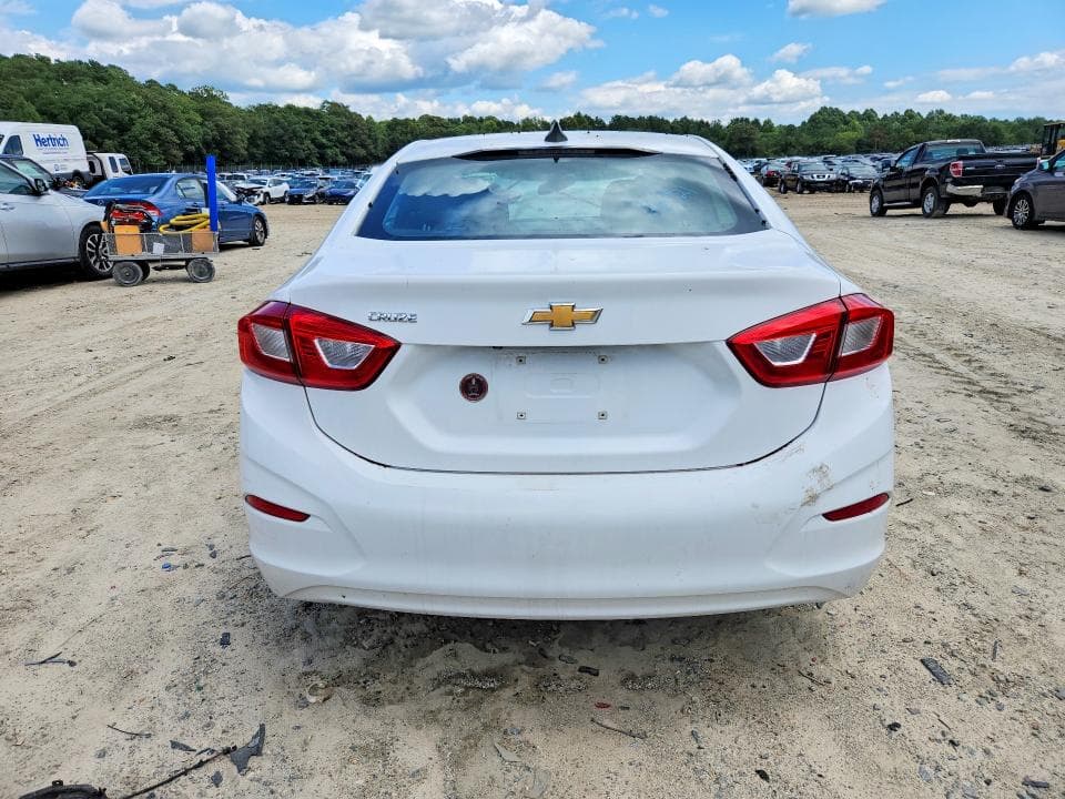 2018 CHEVROLET CRUZE LS 6