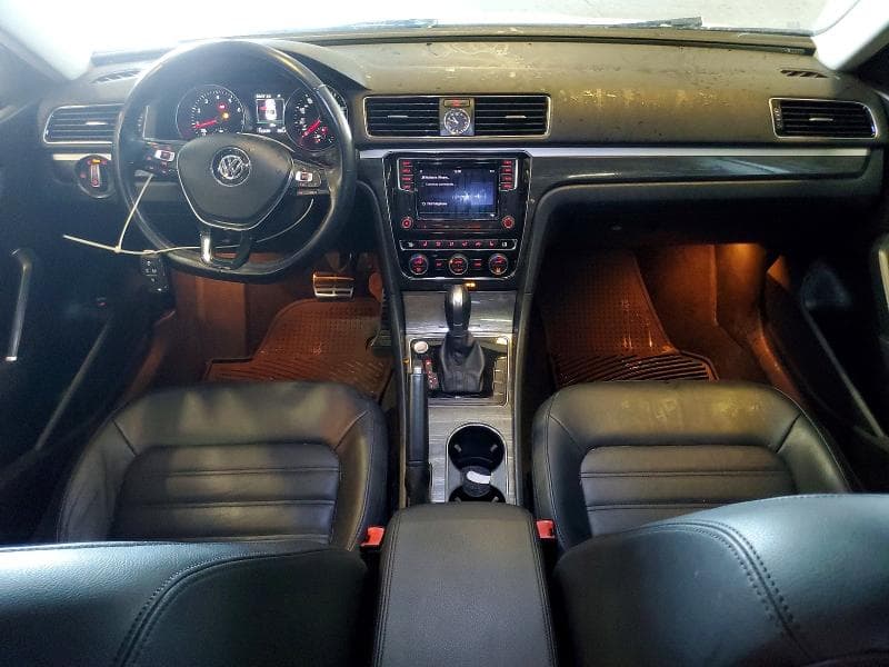 2017 VOLKSWAGEN PASSAT SEL PREMIUM 8