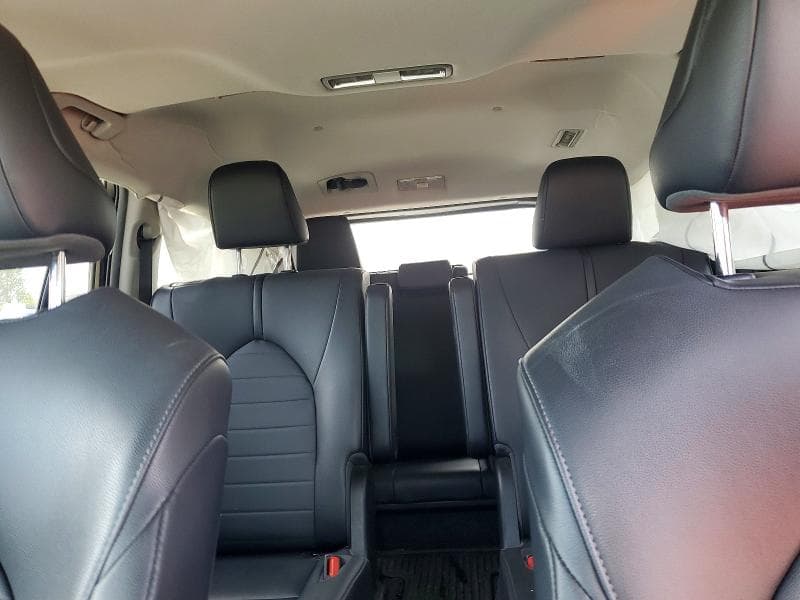 2020 TOYOTA HIGHLANDER XLE 10