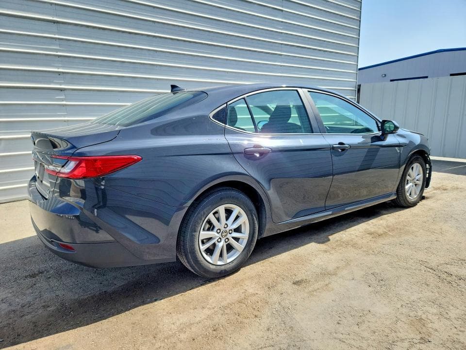 2025 TOYOTA CAMRY LE 3