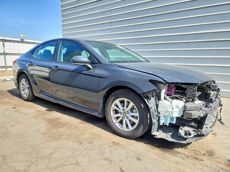 2025 TOYOTA CAMRY LE 4