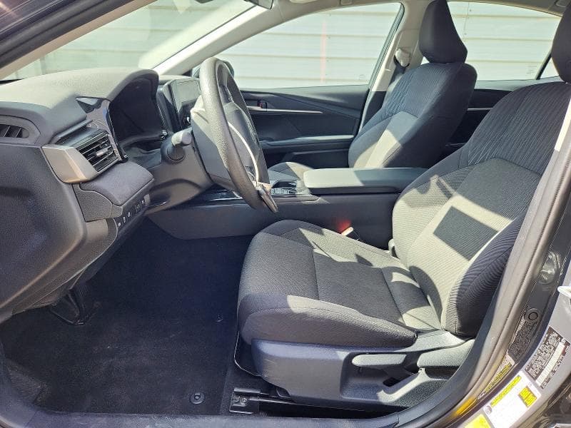 2025 TOYOTA CAMRY LE 7