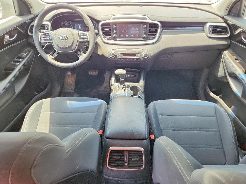 2019 KIA SORENTO LX V6 8