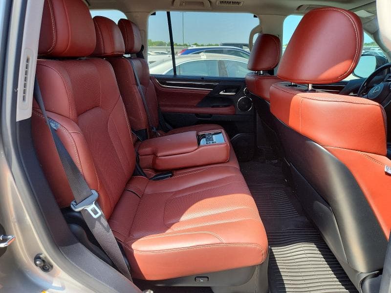2020 LEXUS LX 570 10