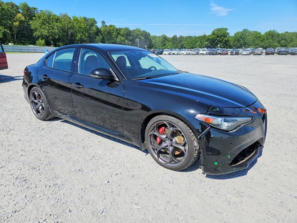 2018 ALFA ROMEO GIULIA TI 4