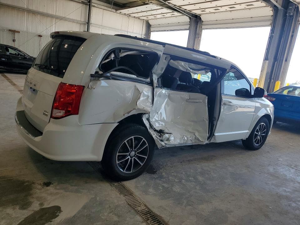 2019 DODGE GRAND CARAVAN GT 3