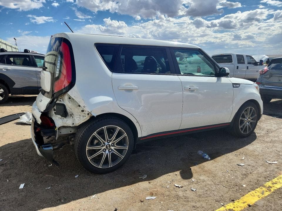 2017 KIA SOUL ! 3