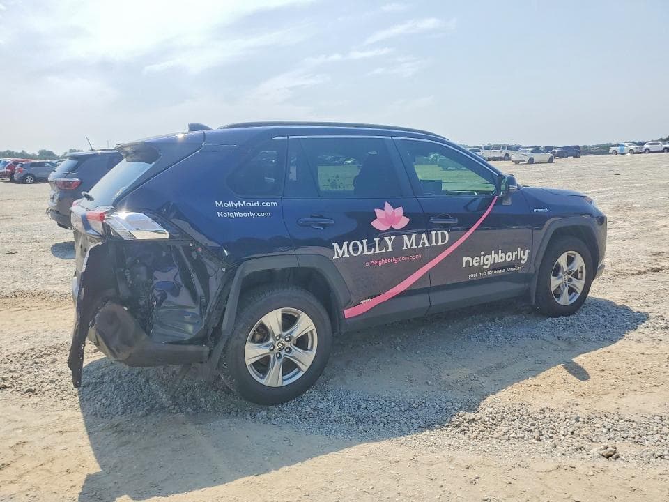 2020 TOYOTA RAV4 HYBRID XLE 3