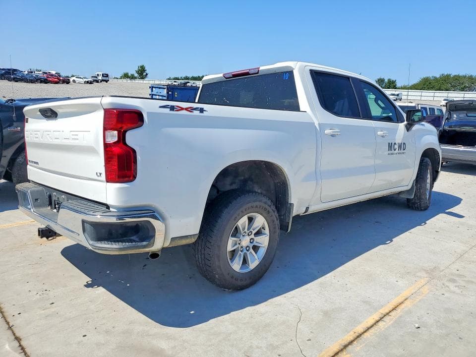 2023 CHEVROLET SILVERADO K1500 LT 3