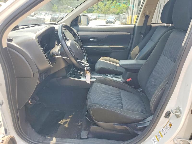 2017 MITSUBISHI OUTLANDER SE 7