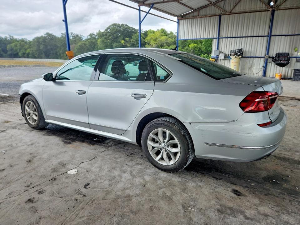 2017 VOLKSWAGEN PASSAT S 2