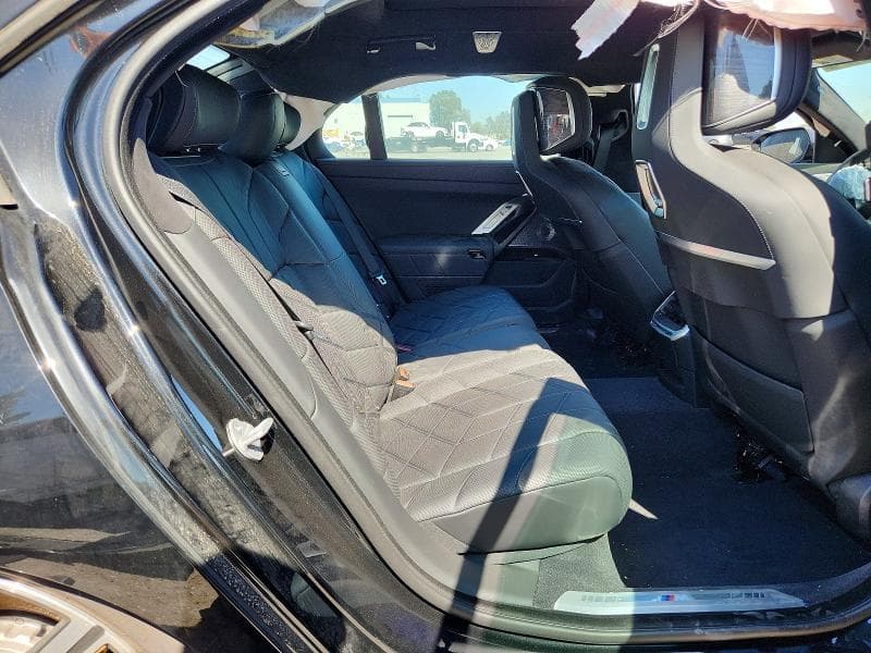 2023 BMW I7 XDRIVE60 10